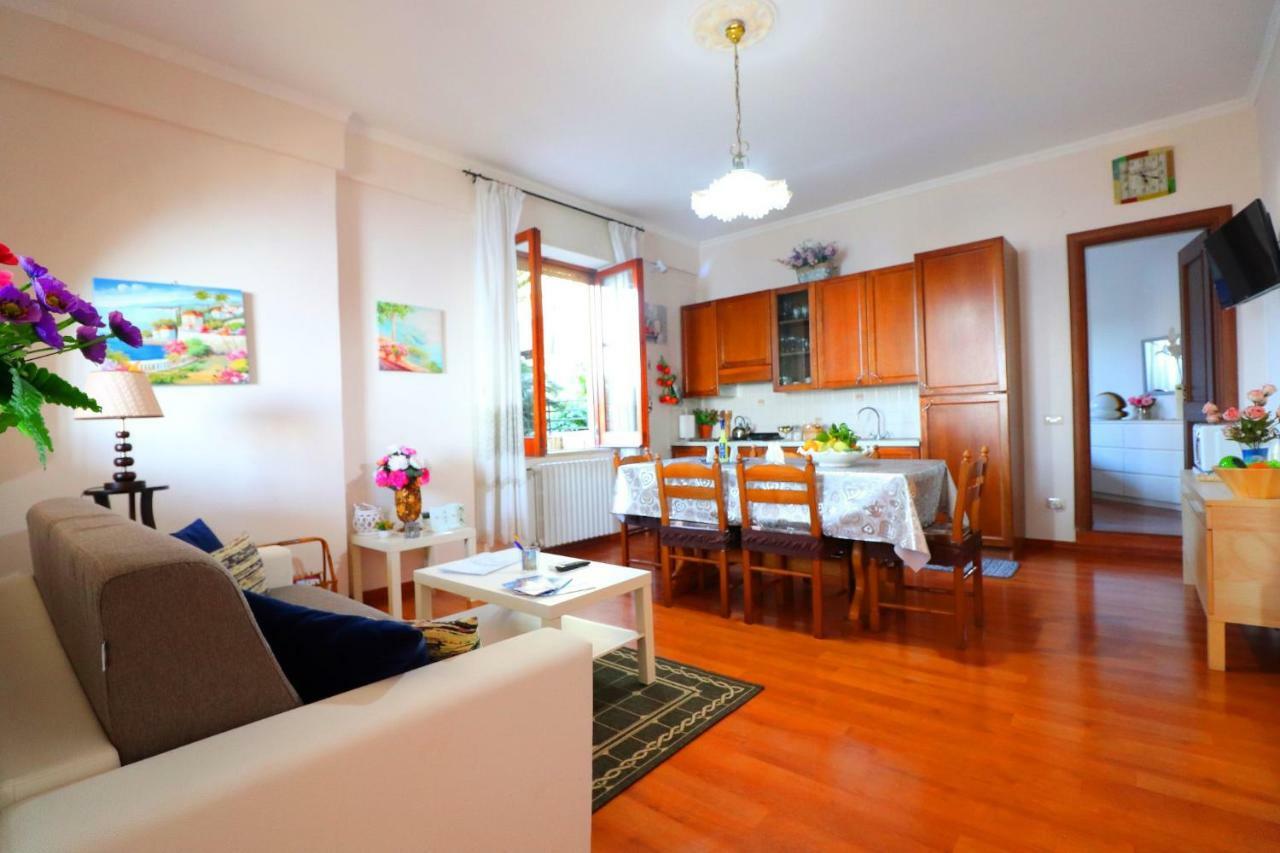 La Rosa Del Sud - De Vivo Realty Apartment *